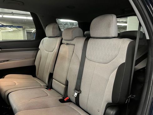 Used 2021 Hyundai Palisade SE image 17