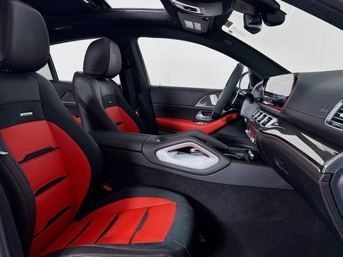 New 2026 Mercedes-Benz GLE 53 AMG 4MATIC Coupe image 6