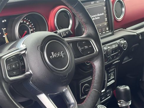 Used 2018 Jeep Wrangler Unlimited Rubicon image 11