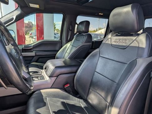 Used 2017 Ford F150 Raptor w/ Equipment Group 802A Luxury AWD/4WD image 6