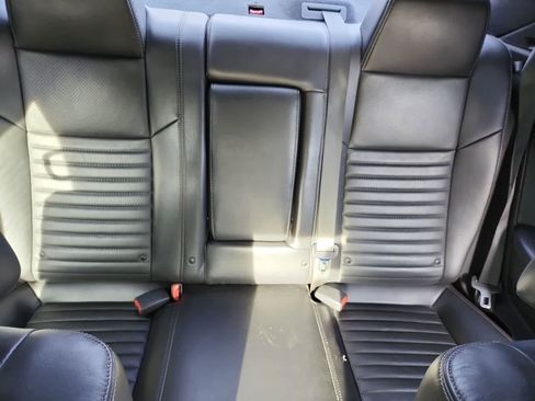 Used 2012 Dodge Challenger R/T RWD image 18