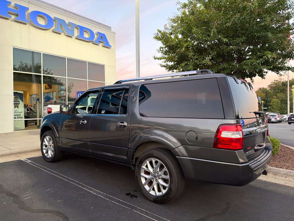 Used 2017 Ford Expedition EL Limited w/ Equipment Group 301A AWD/4WD image 13
