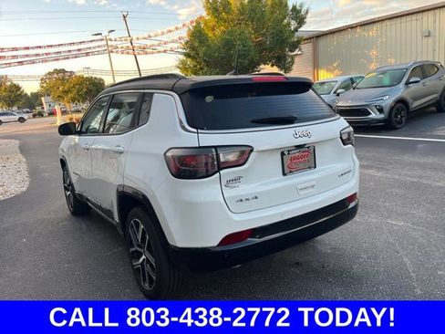 Used 2025 Jeep Compass Limited w/ Elite Group AWD/4WD image 36