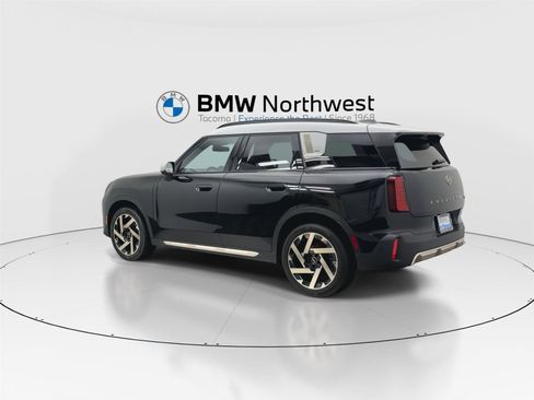 Used 2025 MINI Cooper Countryman S w/ Comfort Package Max image 12