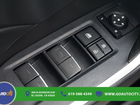 Used 2022 Toyota RAV4 XLE Premium FWD image 18