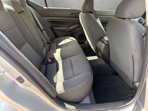 Used 2024 Nissan Altima 2.5 S FWD image 19
