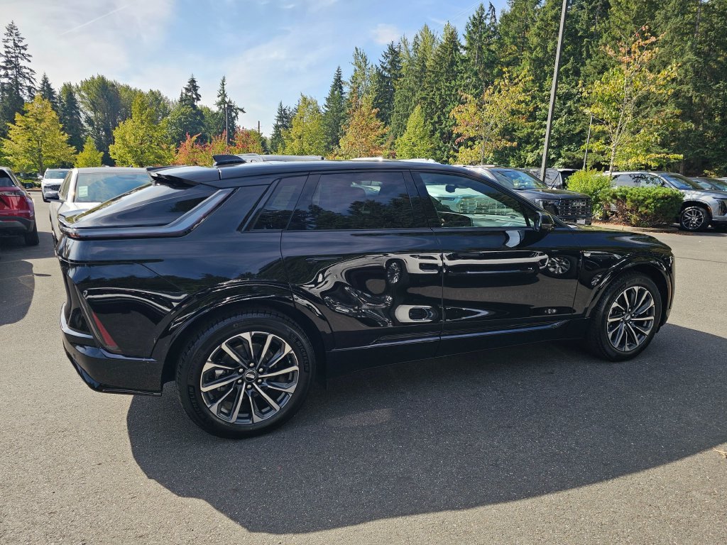 New 2027 Cadillac Lyriq Sport AWD/4WD image 8