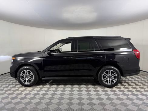 Used 2025 Ford Expedition Active AWD/4WD image 11