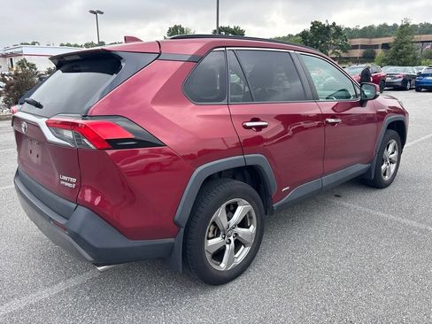 Used 2020 Toyota RAV4 Limited AWD/4WD image 3