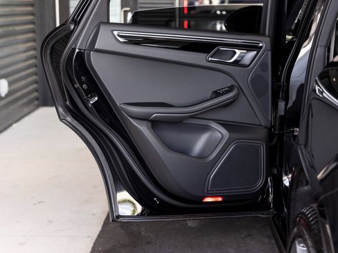 New 2025 Porsche Macan Turbo image 25