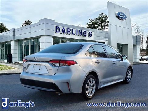 Used 2023 Toyota Corolla LE image 5