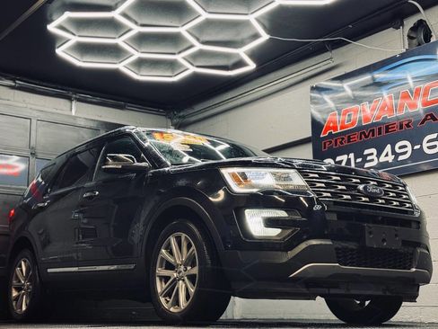 Used 2017 Ford Explorer Limited w/ Equipment Group 303A image 1