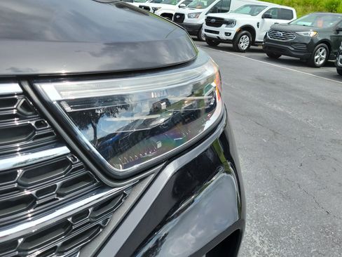 Certified 2023 Ford Explorer XLT w/ Equipment Group 202A RWD image 3