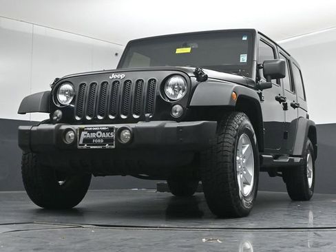 Used 2015 Jeep Wrangler Unlimited Sport w/ Quick Order Package 24S AWD/4WD image 36