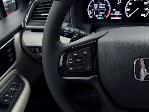 New 2026 Honda Odyssey Elite image 35