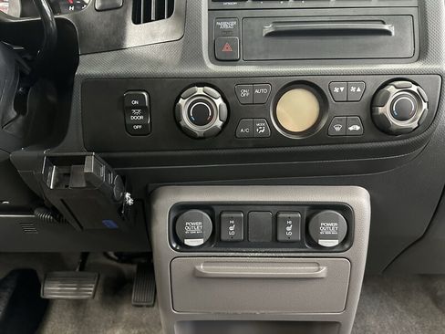 Used 2013 Honda Ridgeline RTL image 21