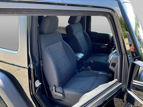 Used 2011 Jeep Wrangler Sport AWD/4WD image 7