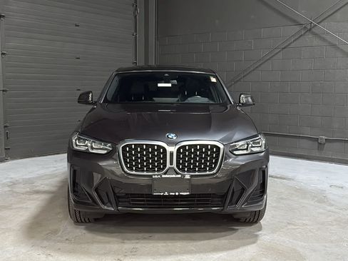 Used 2024 BMW X4 xDrive30i w/ Premium Package AWD/4WD image 2