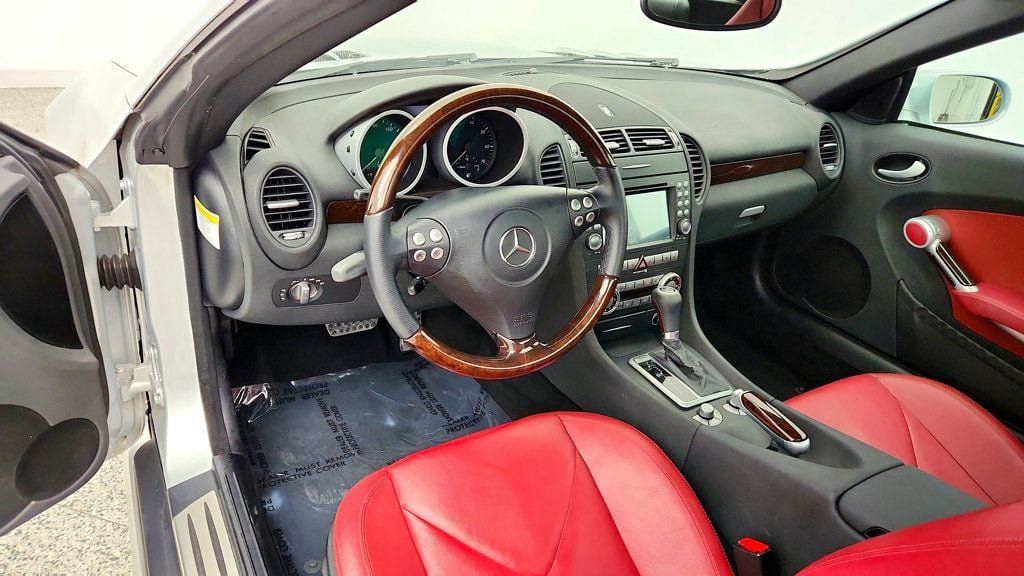 Used 2005 Mercedes-Benz SLK 350 image 12