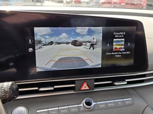 Used 2025 Hyundai Elantra SEL FWD image 24