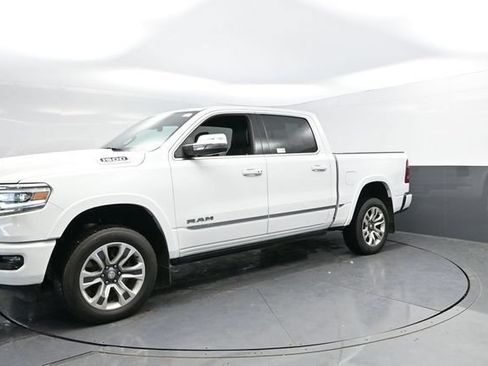 Used 2023 RAM 1500 Limited w/ Body-Colour Bumper Group AWD/4WD image 7
