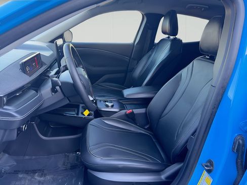 Used 2023 Ford Mustang Mach-E Premium RWD image 9