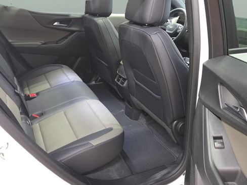 New 2026 Chevrolet Equinox LT w/ Convenience Package II FWD image 22