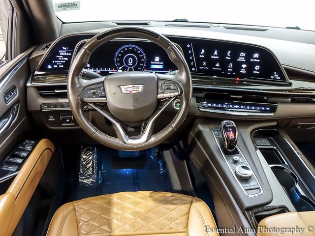 Certified 2022 Cadillac Escalade Premium Luxury w/ Performance Package AWD/4WD image 3
