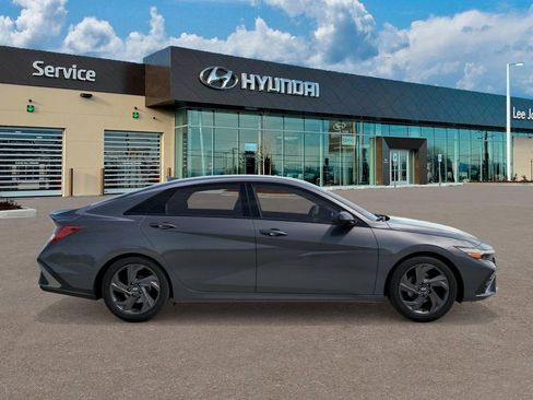 New 2026 Hyundai Elantra Sport FWD image 7