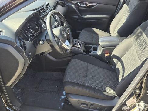 Used 2022 Nissan Rogue Sport SV FWD image 10