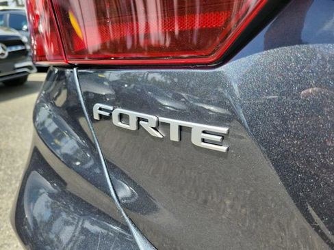 Used 2024 Kia Forte LXS FWD image 10
