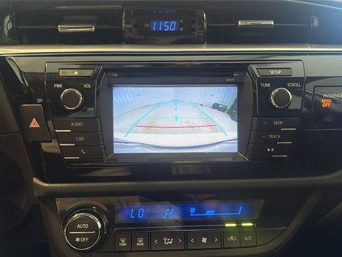 Used 2014 Toyota Corolla S FWD image 21