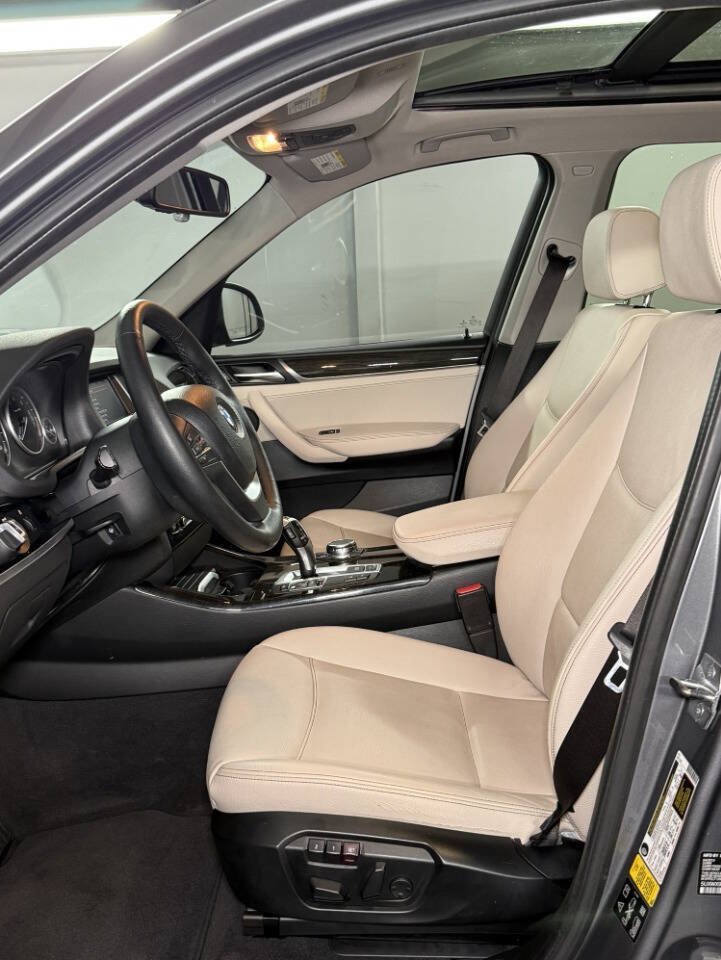 Used 2016 BMW X3 xDrive28i w/ Premium Package AWD/4WD image 9