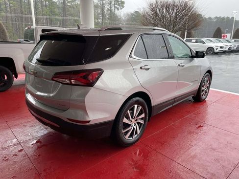 Used 2022 Chevrolet Equinox Premier image 10