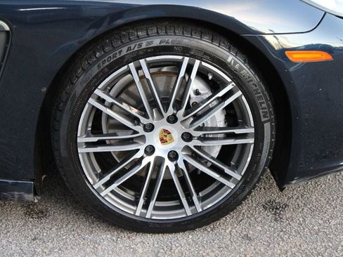 Used 2016 Porsche Panamera Edition image 37