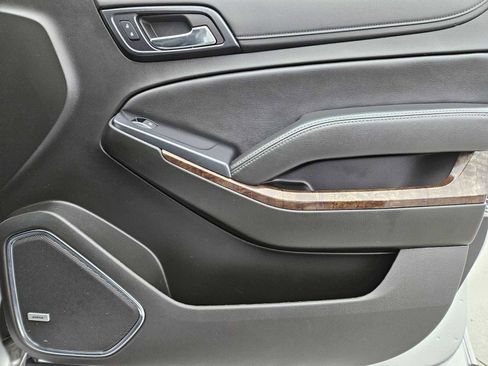 Used 2019 Chevrolet Tahoe LT image 13