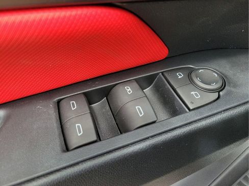 New 2025 Chevrolet Equinox EV RS w/ Convenience Package II image 20