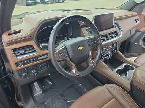 Used 2023 Chevrolet Tahoe High Country w/ Advanced Technology Package AWD/4WD image 17