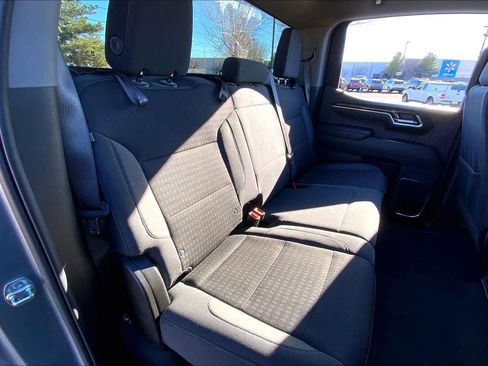 Used 2025 Chevrolet Silverado 1500 LT image 19