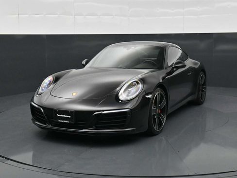 Certified 2018 Porsche 911 Carrera S RWD image 27