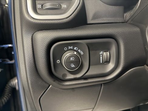 Used 2024 RAM 2500 Big Horn w/ Bed Utility Group image 24