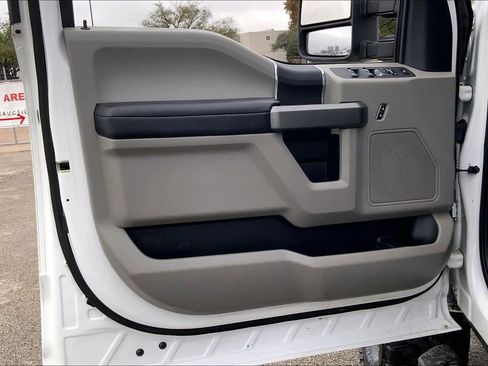 Used 2017 Ford F350 XLT w/ XLT Value Package image 20