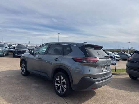 Certified 2023 Nissan Rogue SV image 13