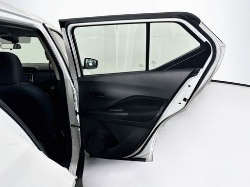 Used 2024 Nissan Kicks S FWD image 28