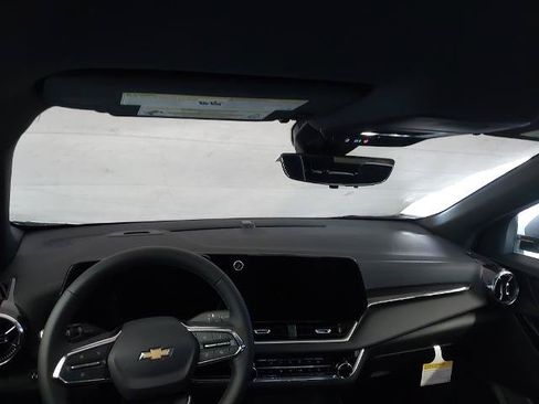 New 2026 Chevrolet Equinox LT w/ Convenience Package II FWD image 5