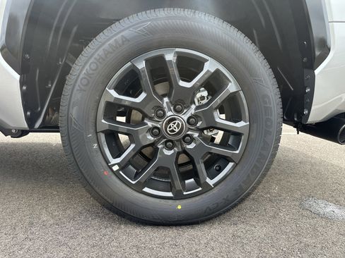 New 2026 Toyota Tundra Platinum AWD/4WD image 30
