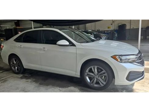 Used 2023 Volkswagen Jetta SE w/ Panoramic Sunroof Package FWD image 1