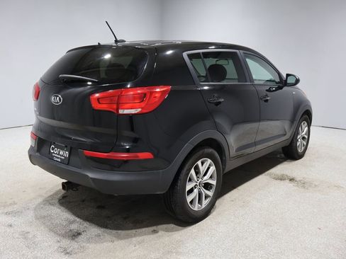 Used 2015 Kia Sportage LX image 2