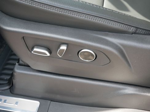 New 2026 GMC Sierra 1500 Denali w/ Denali Reserve Package image 17