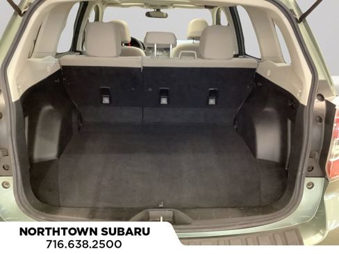 Used 2014 Subaru Forester 2.5i Premium w/ All-Weather Package AWD/4WD image 19